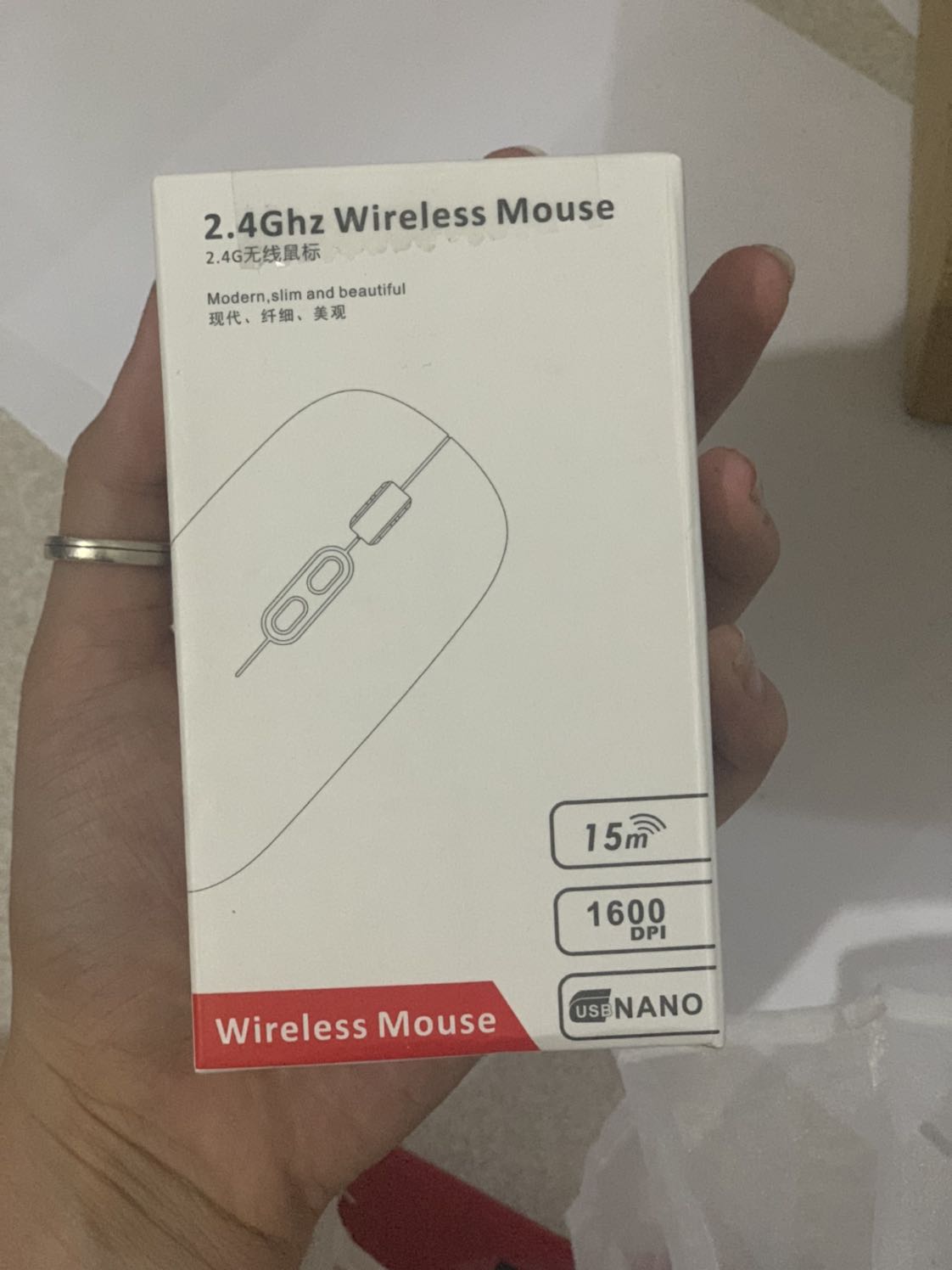 Đúng như quảng cáo, sản phẩm chất lượng tốt, dùng pin sạc rất tiện lợi k lo hết pin. Nhìn rất đẹp mắt, đèn led rất công nghệ thờ trang. Giao hàng nhiệt tình, thân thiện