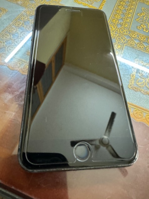 Dễ dán, bao bì đẹp chắc chắn. Đầy đủ phụ kiện.