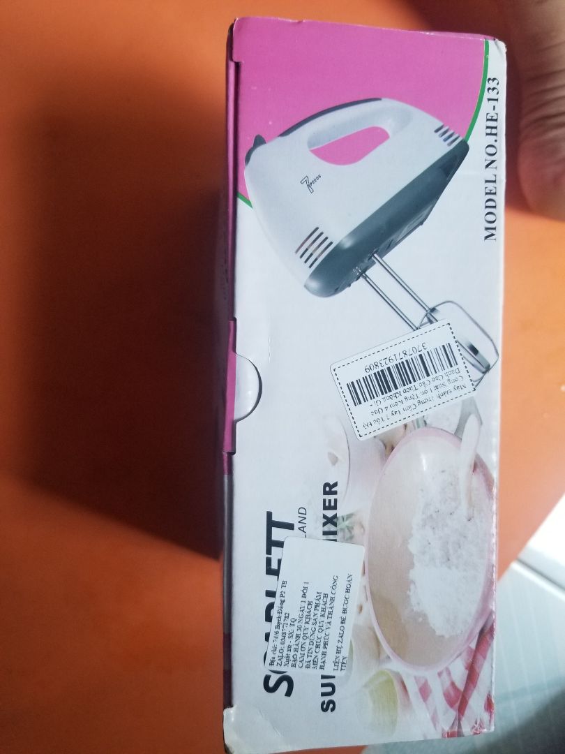 rất trân trọng cách làm việc của những anh Shipper Tiki
trưa nay trời mưa rất lớn nhưng anh Shipper vẫn giao sớm hơn 30p
anh ướt mèm mình kêu nghỉ đi rồi giao tiếp nhưng ảnh kêu còn nhiều đơn phải giao đúng hẹn làm mình rất cảm động
về sp thì giống hình chính hãng scarlett 
mình đánh trứng thấy ok khá êm
giá vậy thì good rồi
thanks Tiki