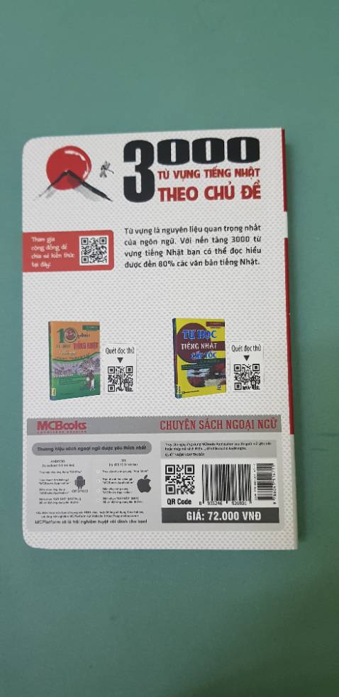 Sách màu gọn nhỏ đẹp, tiện lợi khi mang theo ra ngoài, nhưng nếu có thêm Tiếng Anh như cuốn bên cạnh mình mua riêng thì tốt hơn, giao nhanh gói kỹ, shipper nhiệt tình vui vẻ, thanks all