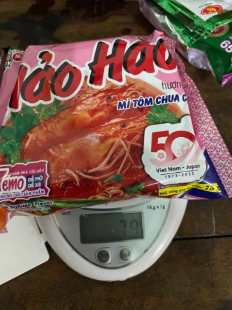 Chất lượng thấp
1. Gửi pin cũ hỏng
2. Cân lệch quá, lúc thừa lúc thiếu, xem hình sẽ rõ