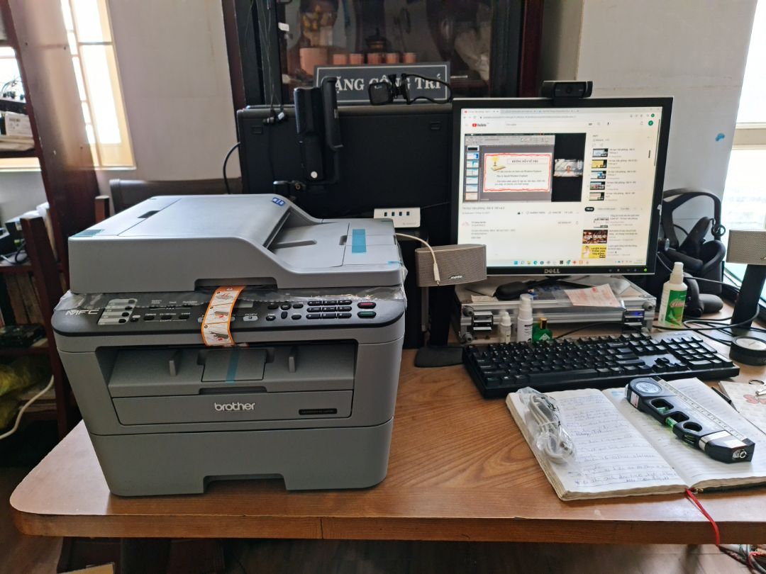 sản phẩm được đóng gói cẩn thận, trước khi giao cẩn thận gọi báo để hẹn giờ. Chất lượng hoàn toàn an tâm vì là hàng chính hãng. Rất nên mua