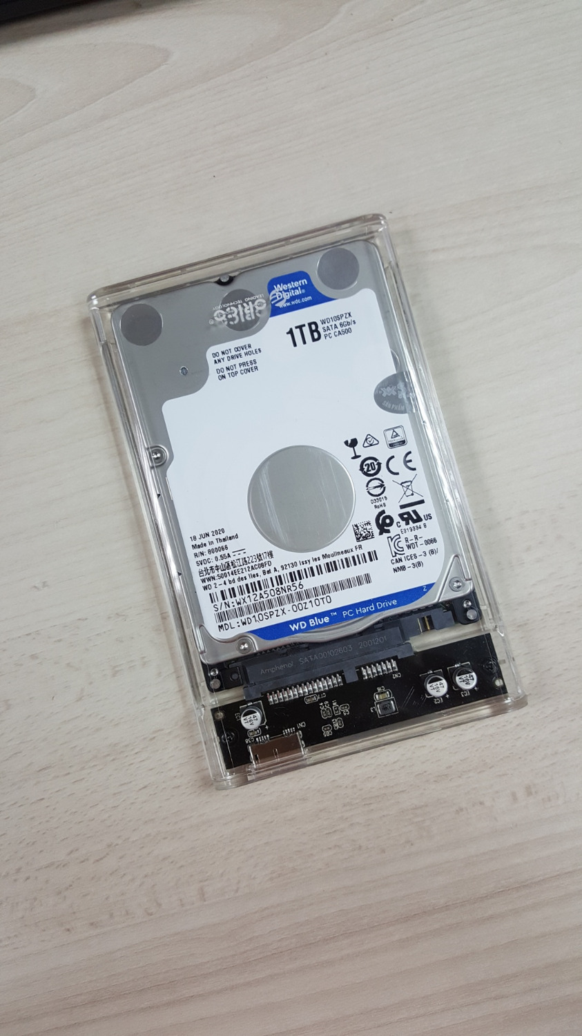 Ổ đẹp, hơi khít, nên nhét ổ cứng vào mãi mới được                                                                                                                                          .                                                                                                                                      . Ổ đẹp, hơi khít, nên nhét ổ cứng vào mãi mới được                                                                                                                                          .                                                                                                                                      .