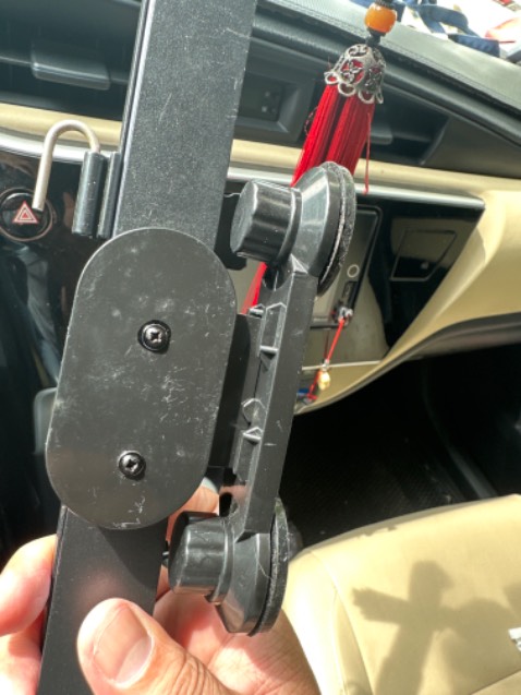 Sản phẩm nham nhở. Cũ, trầy xước, không đúng với quảng cáo. Shop bán hàng *** đảo