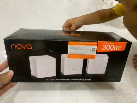 Cài đặt dễ, nhà mình 1 trệt 2 lầu, cục wifi chính nằm lầu 1, mỗi tầng đặt 1 cục nova quá ổn áp