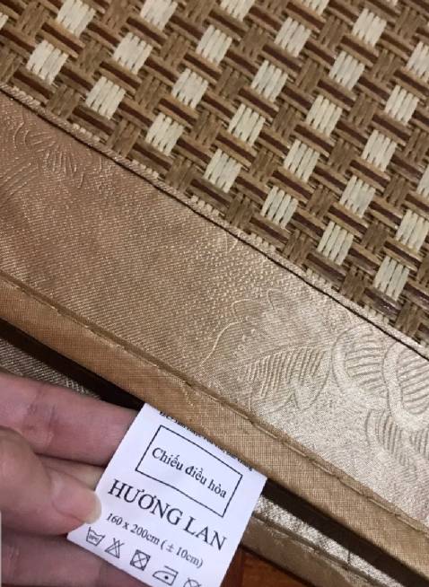 Chiếu nằm mát. Sợi mây nhỏ ,đẹp. Thiết kế sang trọng. Shop gởi đúng size. Thương hiệu HƯƠNG LAN.