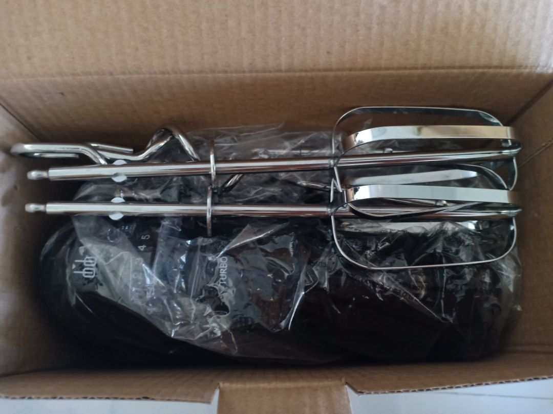 sản phẩm đẹp, thân máy đen bóng chứ không nhám như ảnh, máy mạnh lắm luôn, có 5 nút mà đến nút 2 là xài tốt lắm rồi. Giao hàng nhanh