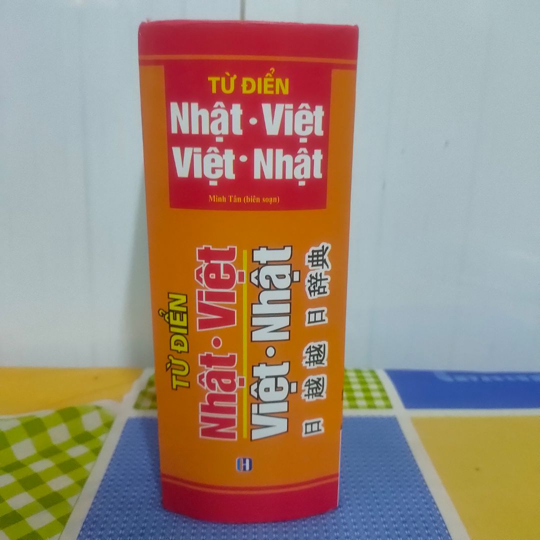Đặt Tiki Trading, giao hàng đúng hẹn. Mua được giá sale tốt. Sách bìa cứng trông khá xịn xò. Trình bày rõ ràng, dễ tra cứu, dễ hiểu.