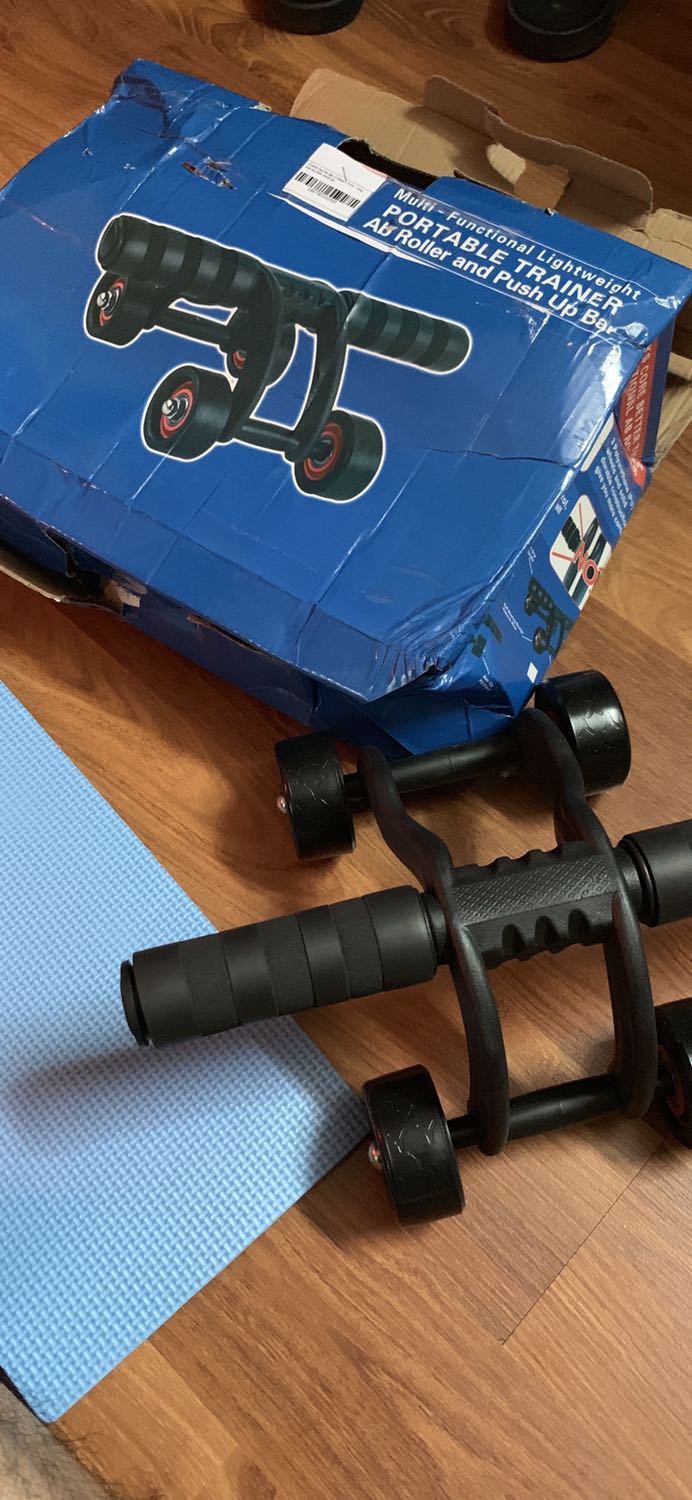 Giao hàng thiếu kìm bóp tay. Hộp thì nát. Từ giờ *** mua hành tiki nữa. Làm ăn như ***.