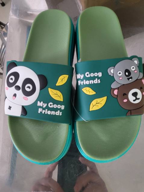 Giao hàng nhanh. Thùng hàng hơi móp nhưng sản phẩm ok. Sản phẩm dễ thương y như hình. Giao hàng nhanh. Thùng hàng hơi móp nhưng sản phẩm ok. Sản phẩm dễ thương y như hình.