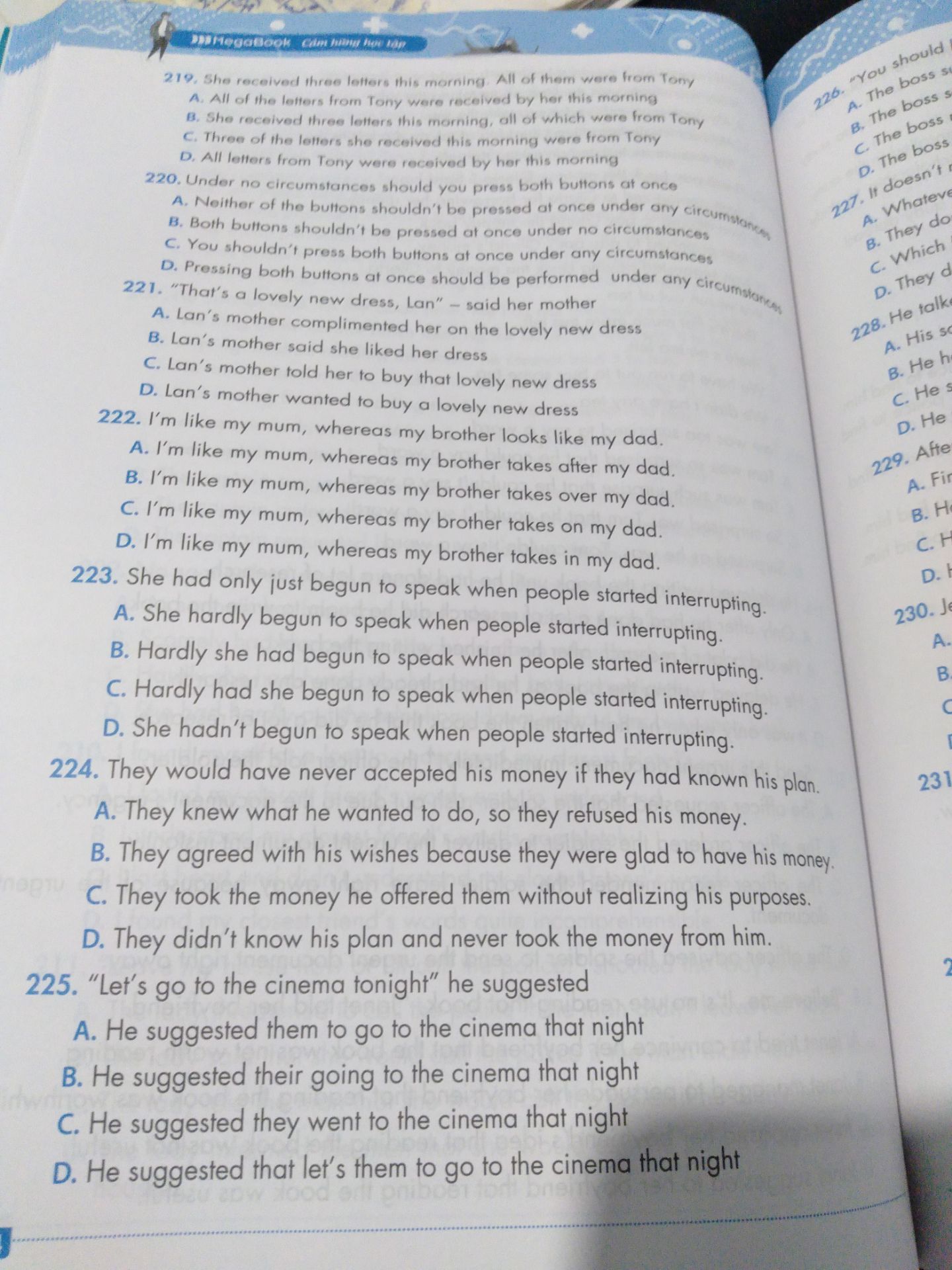 sách hay lắm mọi người, có cấu trúc và đáp án chi tiết, bạn nào ở mức  7+ nên tham khảo để nâng cao nha, mình ở mức 7+ nên sách khá nâng cao với mình, mọi người lưu ý. còn về phần đóng gói hơi tệ xíu, k có bao bọc nên sách mình nhận hơi giập góc. Sách mega hay nên mình sẽ tiếp tục ủng hộ, chỉ ngại phần đóng gói