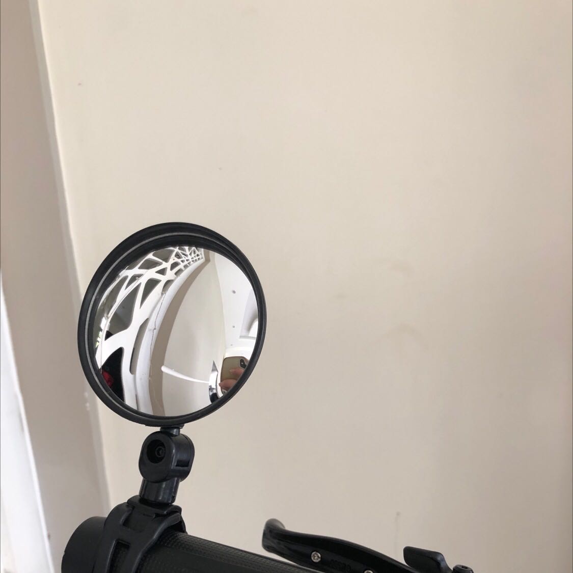 Sản phẩm như hình, giao hàng nhanh, đóng gói cẩn thận. Sản phẩm dễ lắp đặt, sử dụng được. Khi cần mình sẽ quay lại shop.