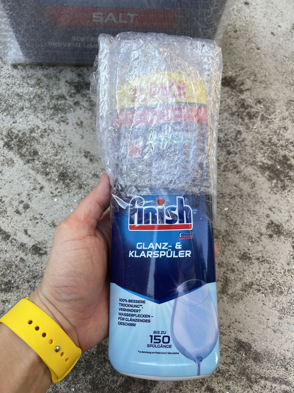 Sản phẩm đúng như mô tả, shop đóng hàng gọn gàng, chắc chắn, sp date mới sx, chất lượng mình nghĩ là ok, giá hợp lý, rẻ hơn thị trường mình mua ngoài khoảng 10%, lần sau sẽ tiếp tục ủng hộ shop