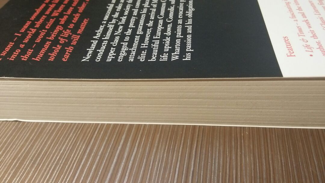 Sách được giao nhanh, không bị bung gáy hay rách, cỡ chữ hơi nhỏ.