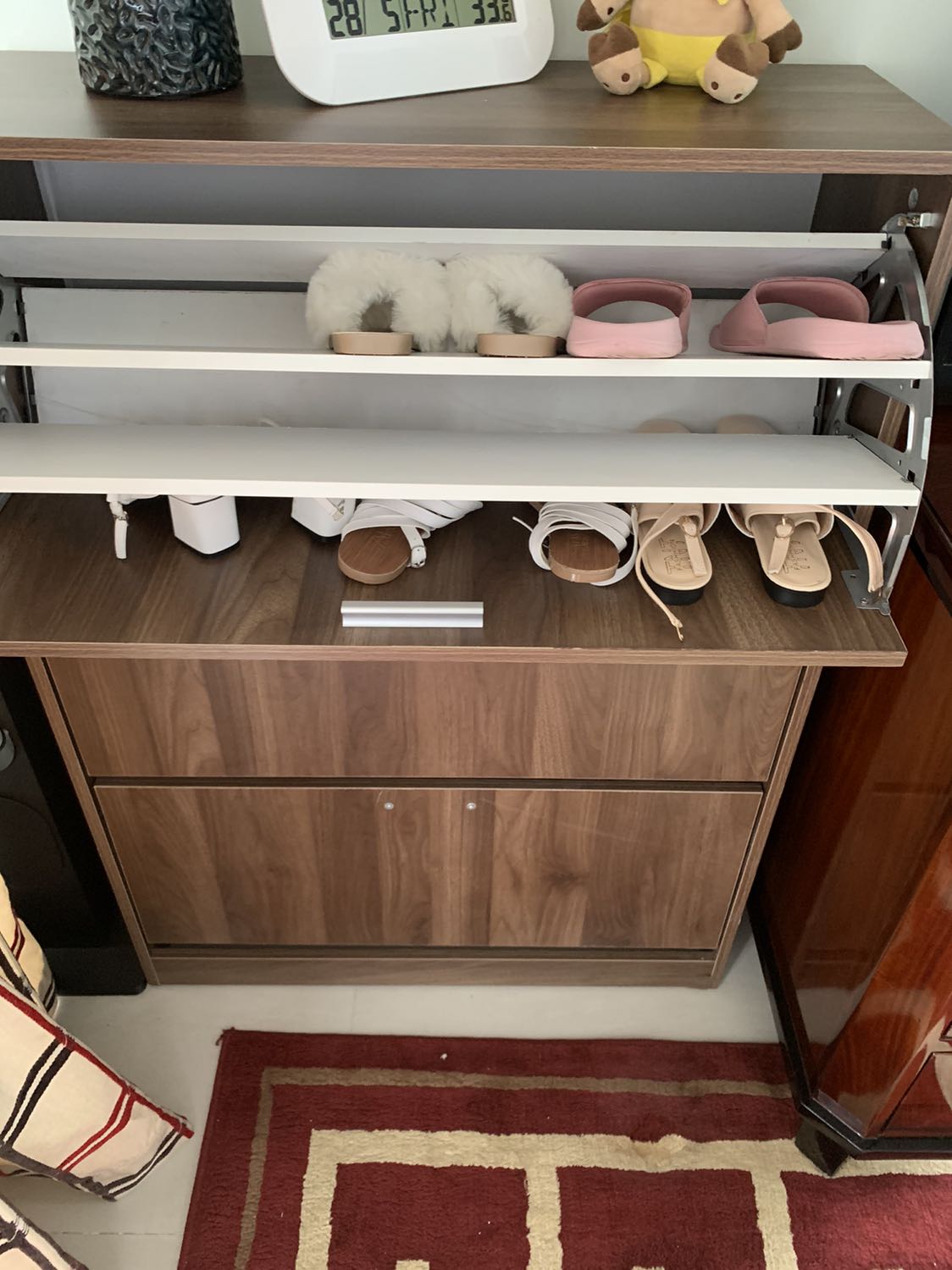 Tủ lắp sai tay nắm, yêu cầu nhà cung cấp lại hoặc thu hồi sản phẩm