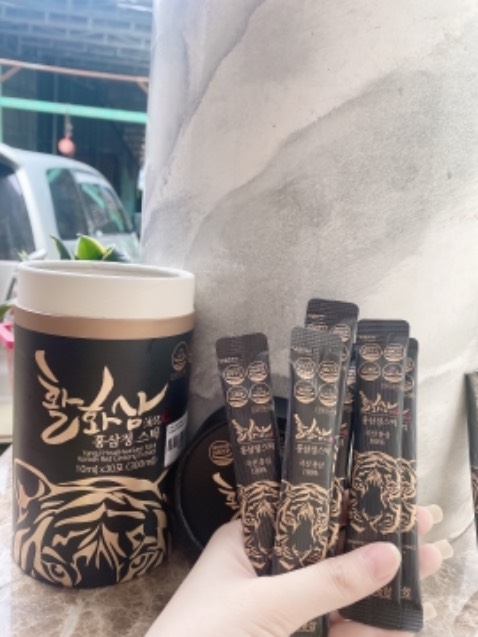 Dùng tiện cực í, mỗi khi đi đâu mình chỉ cần mang theo đủ số lượng mình cần là được. Dễ uống lắm nè . Cải thiện sức khoẻ rất tốt, mình bị mất ngủ nay ngủ ngon hơn , da dẻ cũng đẹp lên nữa hihi