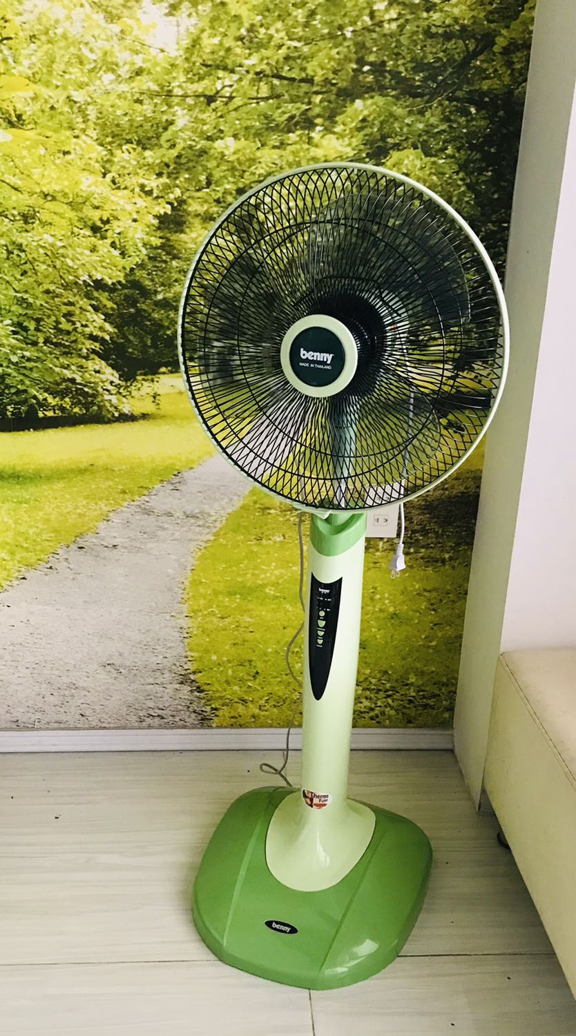 Hàng đẹp, chạy êm, đóng gói cẩn thận, giao đầy đủ phụ kiện, nói chung tuyệt vời! Màu rất đẹp!👍👍