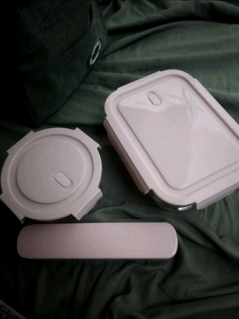 shop giao đúng hình, hộp đẹp xuất sắc luôn á, mình lười chụp chứ hộp nào cũng đẹp. đáng để mua