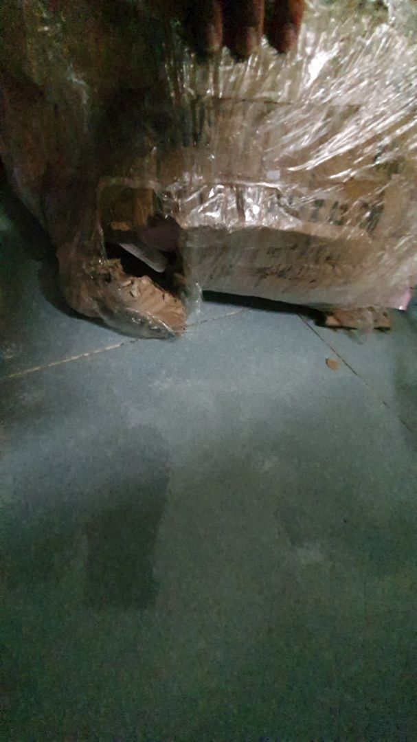 hàng chất lượng đóng gói kỹ càng,nhưng bên giao hàng quá ẩu tả để gói hàng dơ như đồ bỏ  chuột cắn xé nhìu chổ trên thùng, nhưng may là shop gói hàng kỹ,nếu ko thì gói tă coi như bỏ khi bị chuột cắn vào bọc tă.mong shop típ nhânn ý kiến
5sao cho shop
1 sao cho vận chuyển J&T