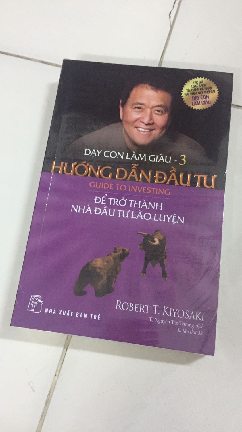 Mình mới đọc đc vài chương của quyển 3, nội dung sách hay và bổ ích, có nhiều bài học. 
Giao hàng nhanh, chất lượng sách khá tốt rất , đóng gói sách cận thận .