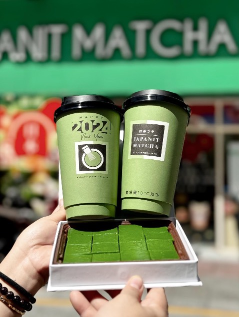 Cực kỳ hài lòng
Sản phẩm có chất lượng đúng như mô tả, đóng gói chắc chắn, rất đáng tiền, giao hàng nhanh. 
P/s: Không có thời gian chụp hình nên mình lấy đỡ hình trên mạng up