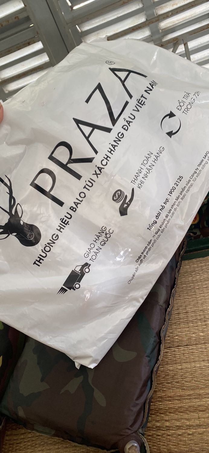 Đóng đói đẹp, như hình, balo nhỏ gọn vừa với các tuổi học sinh sinh viên, giao hàng nhanh, đặt 1 ngày là có hàng rồi, nhiều ngăn nữa, 
Mọi người nên mua nhé 😌