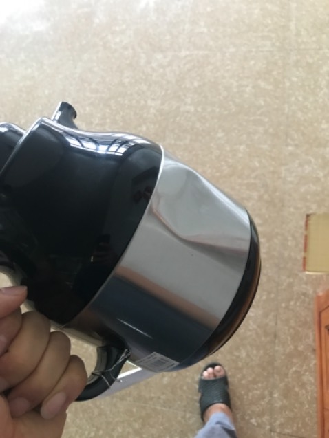 Nhận hàng móp méo, yêu cầu đổi trả thì nay nửa tháng không thấy phản hồi gì lại