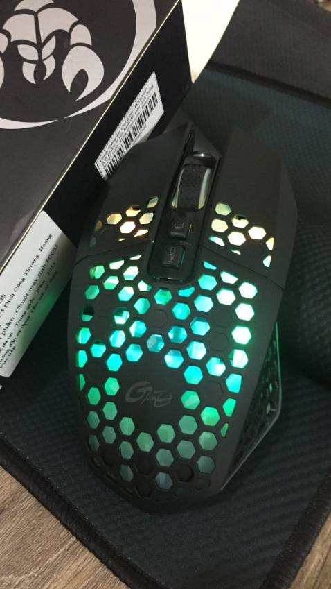 chuột quá hịn, nguyên đai nguyên kiện, đúng là con nhà ông chất, chấm điểm 10 cho 1 con chuột game như này, led đa màu, chuột rất cứng cáp, cầm đằm tay, chơi game phê  pha, hết ý,  đợt tới sẽ mua thêm con trắng nữa cho đủ bộ, bỏ tiền ra mua cũng bõ chuột quá hịn, nguyên đai nguyên kiện, đúng là con nhà ông chất, chấm điểm 10 cho 1 con chuột game như này, led đa màu, chuột rất cứng cáp, cầm đằm tay, chơi game phê  pha, hết ý,  đợt tới sẽ mua thêm con trắng nữa cho đủ bộ, bỏ tiền ra mua cũng bõ