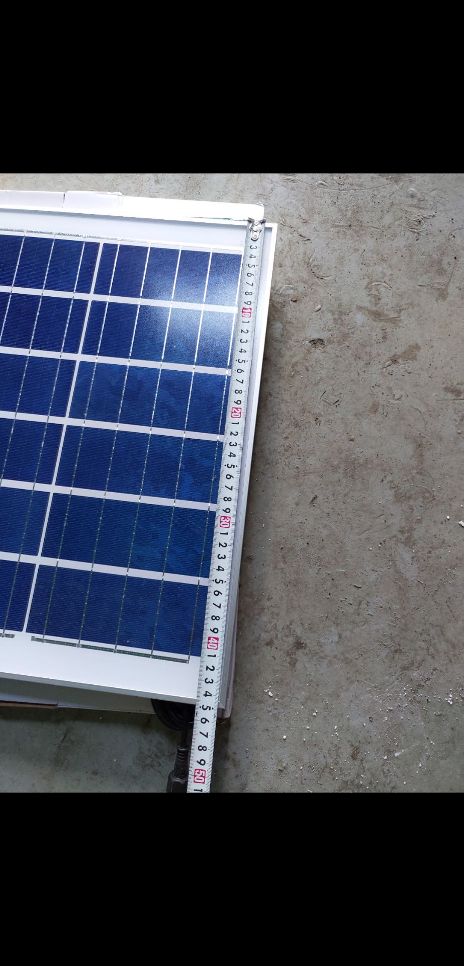 lần trước mua 2cây 200w thì tấm pin đúng mô tả,thấy ngon nên mua lại 3 cây nữa cho người thân thì tấm pin là của đèn 100w chip led cũng ít hơn cảm thấy bị lừa,định trả hàng hoàn tiền mà ông anh kêu lấy luôn.chán chả muốn nói,làm ăn như thế thì sao bền nỗi.