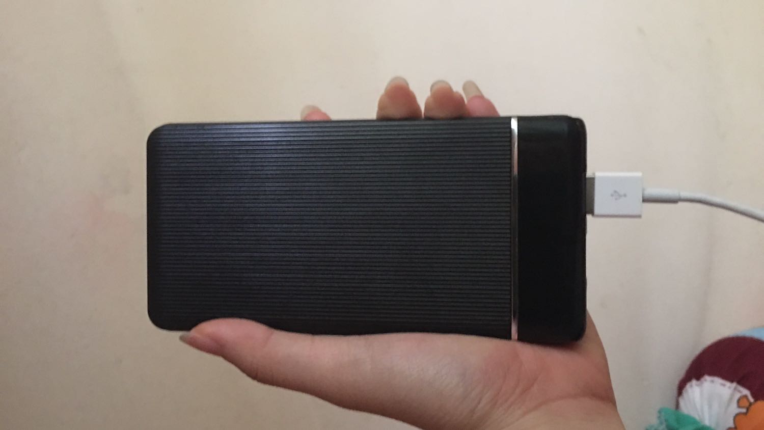 Sạc ok lắm nha mọi người nên mua