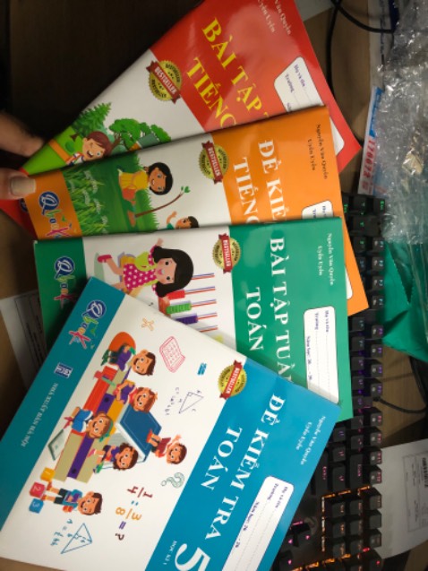 Giao hàng nhanh, gói hàng chắc chắn. Sách mới và đẹp.
