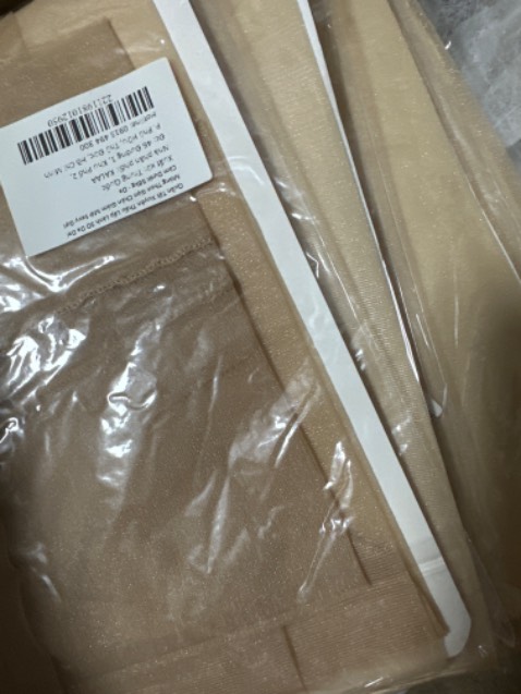 Quần bling bling  siêu xinh nhé, chất mỏng nhẹ,ok như hình nên mua nhé các bà