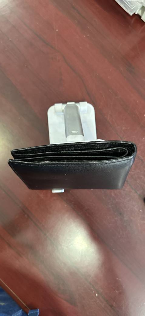 Hàng bán với cam kết bảo hành 10 năm, nhưng dùng được hai tháng thì lỗi, nhưng đã đc bảo hành theo yêu cầu đổi trả, đánh giá thái độ bán hàng tốt