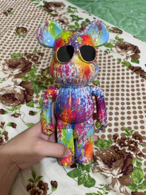 MẪu mã đẹp sang.  Âm thanh rõ hay nhưng k lớn lắm. Vừa đủ nghe trong phòng. Có radio rà ăngten bằng 2 cánh tay.