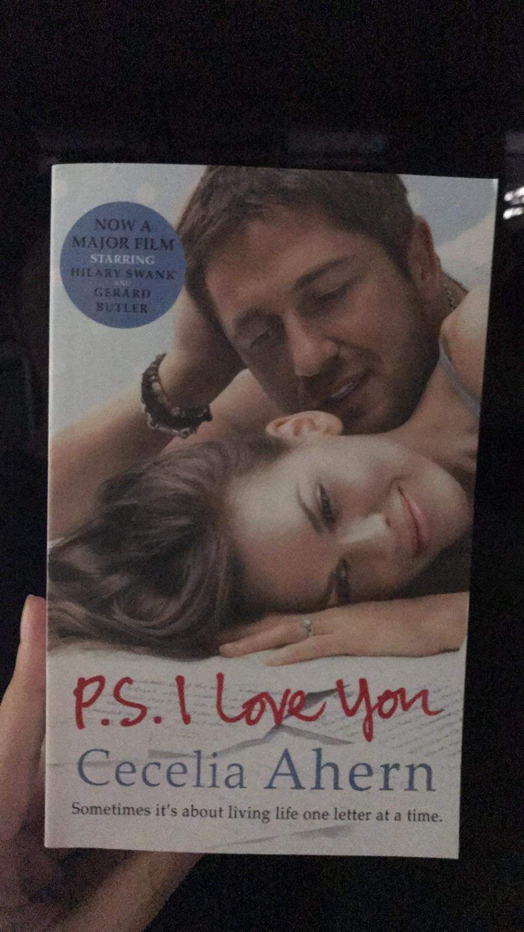 Khá hài lòng mặc dù lần này không hiểu sao bên tiki lại không có bọc sách