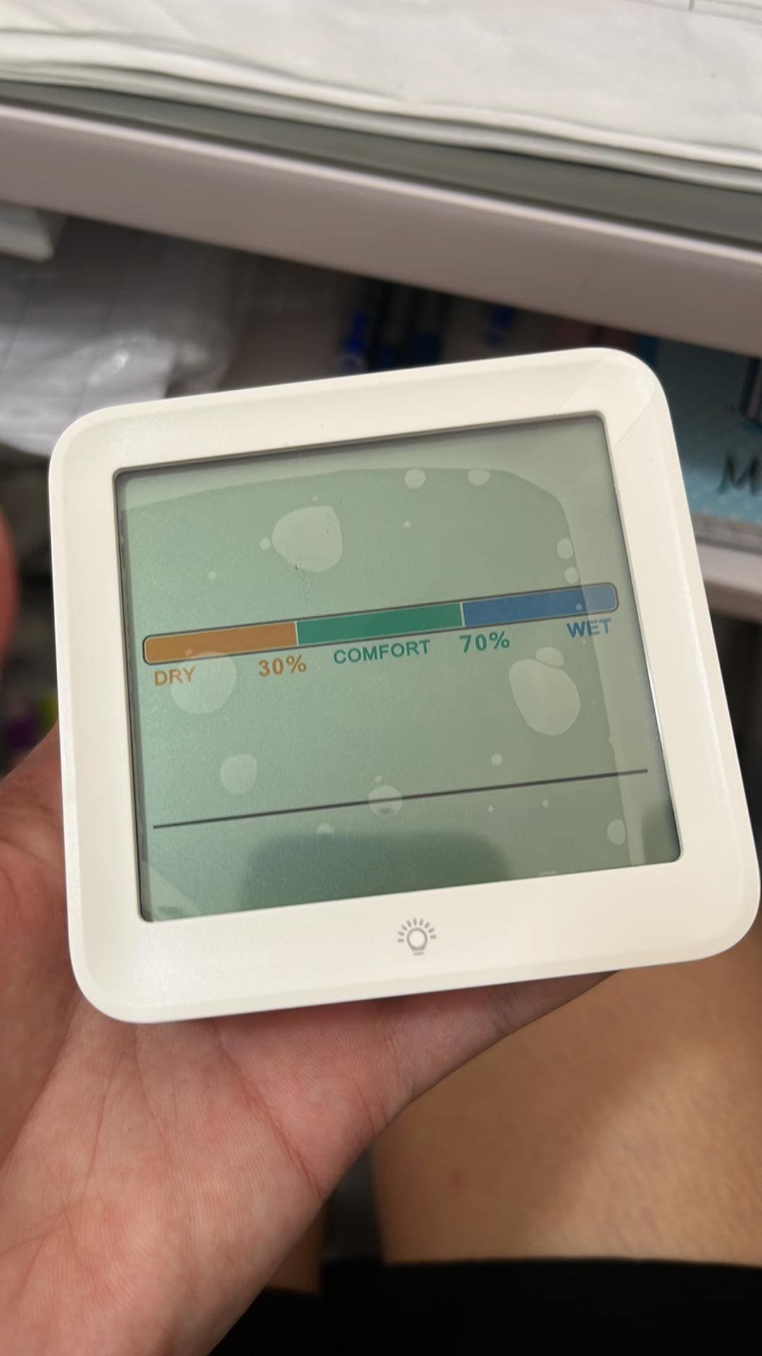 Không có pin kèm theo hàng hóa