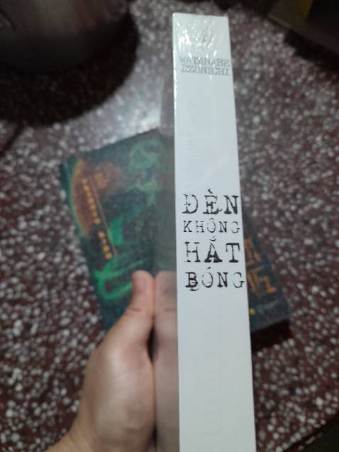 Sách mới bọc cẩn thận rất hài lòng