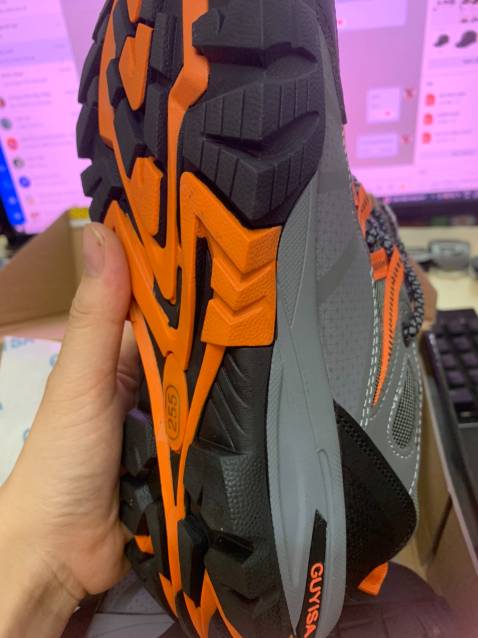 Giày đẹp chất lượng khá ổn. Shop giao đủ và đúng hàng mình đặt. Giá rẻ nên sẽ mua lại