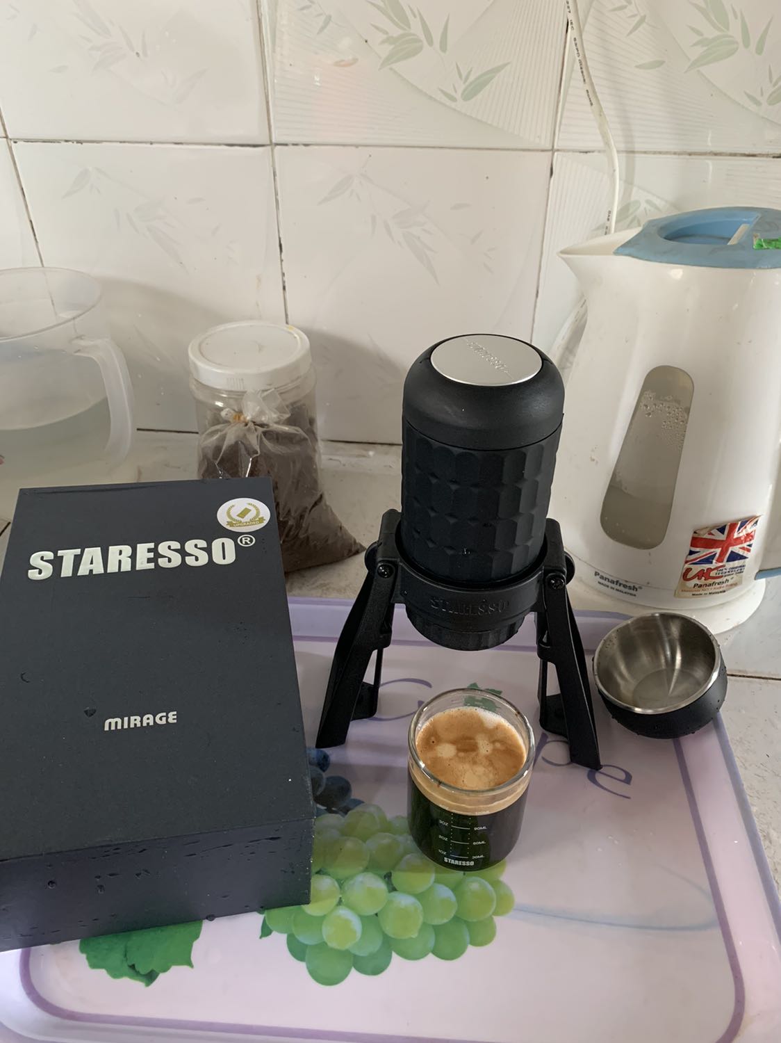 Tạm ổn cho những ngày mưa gió