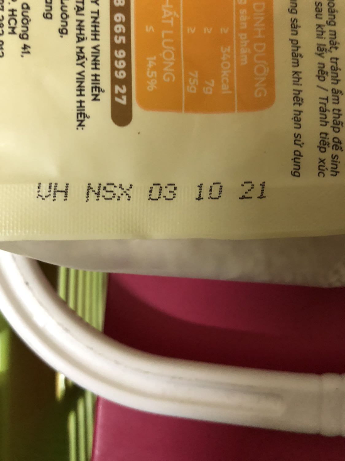 Cầm bịch nếp là thấy nhà SX rất trân trọng khách hàng và rất tâm huyết với chất lượng SP. Nếp dẻo và rất thơm. Hài lòng về sp