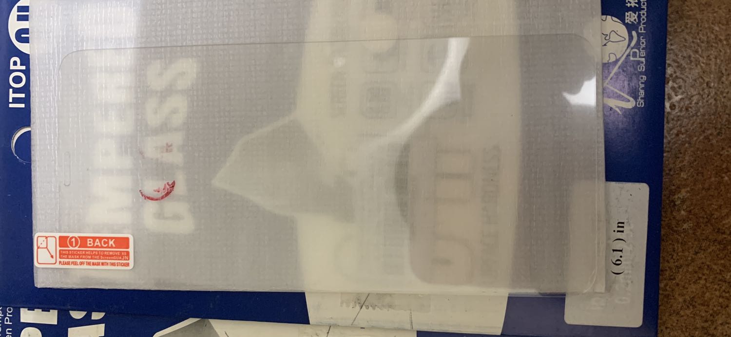 Đây là những gì mà tôi biết về sản phẩm của Shop mang đến cho tôi. Sản phẩm của thương hiệu MIPOW KINGBULL 3D thì đây là sản phẩm của thương hiệu nào là: TEMPERED GLASS 2.5D từ năm 2014 cũng có IPhone XR??!! Tôi thật sự được quá ít sự tư vấn cũng như nói chuyện được với Shop mà chỉ tin tưởng vào Tiki??!! Tôi cũng không biết phải làm sao khi bộ phụ kiện cũng thiếu hẳn miếng dán phụ trợ(paste auxiliary tools) nên việc tôi cần nhìn nhận đúng về sự quan tâm chăm sóc đến khách hàng của Shop là rất khó khăn!!! Hơn nữa miếng dán màn hình của Shop bán cho tôi là miếng dán màn hình không phủ kín viền của điện thoại tôi chắc vì nó từ năm 2014??!! Cũng may mà tôi chưa hàm hồ thử dán nếu không thì lỗi lớn với mọi người khi phải viết ra những lời trên vì cũng chỉ vì ***??!! Tôi có đầy đủ video quay lại quá trình mở sản phẩm nhé nếu Shop cần cũng có thể bảo tôi để tôi cung cấp nhé! Vì tương lai tươi sáng của Tiki! Cảm ơn vì đã đọc!