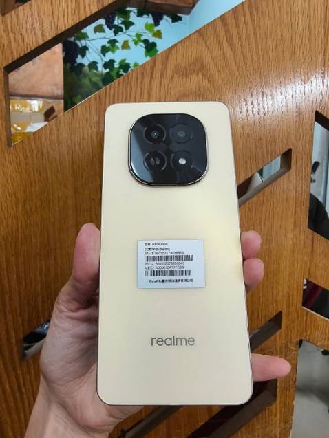 Máy như mô tả. Nguyên seal hộp .quá đẹp