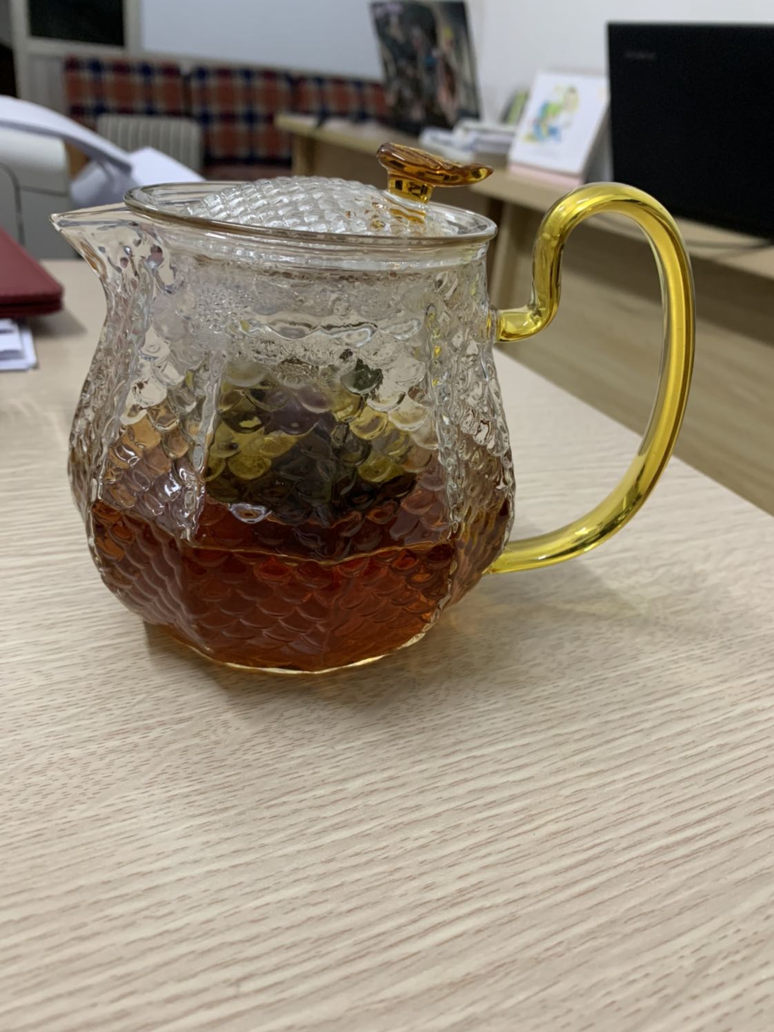 Ấm khá dày dặn và đẹp. Nhận hàng cái là pải *** ngay, khá ổn cho tầm giá