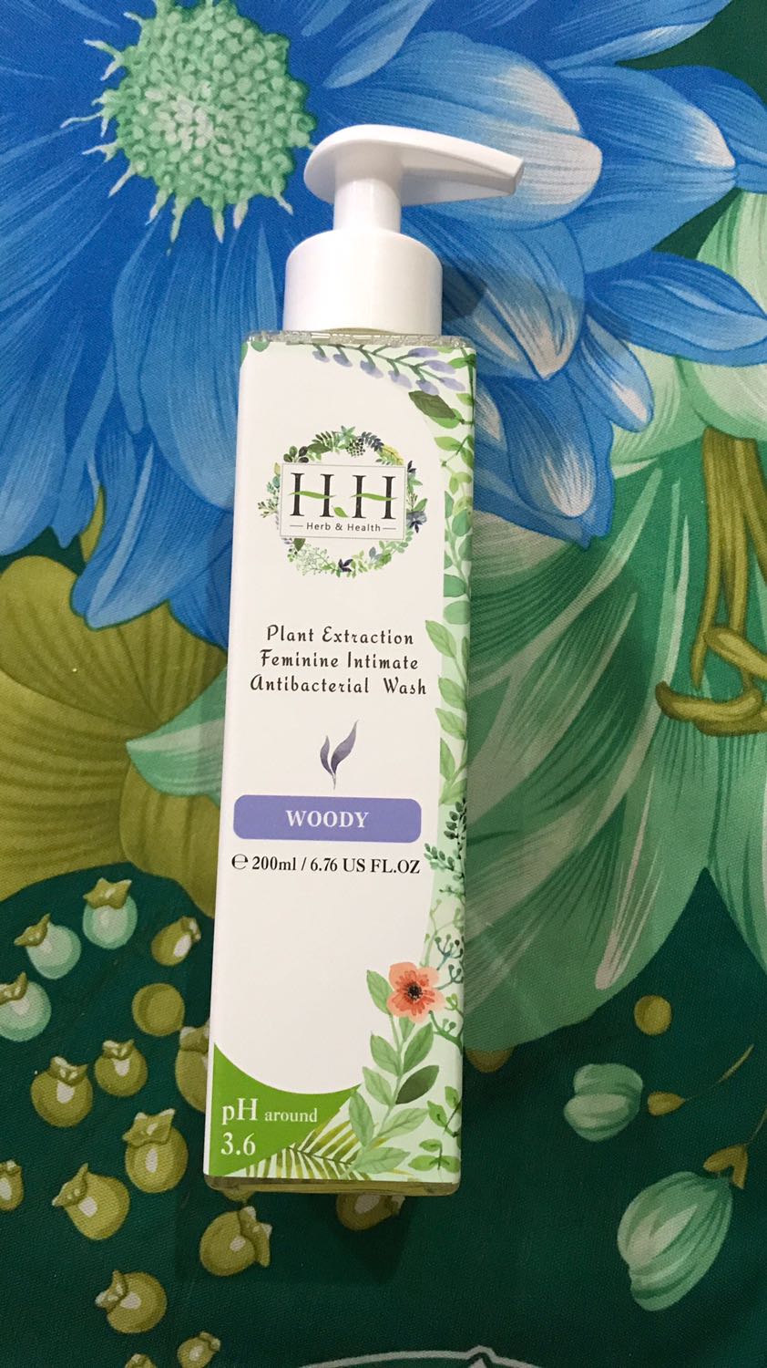 Mình mua sản phẩm này xài. rất ổn mùi thơm dịu nhẹ. Mình cực kì hài lòng về sản phẩm