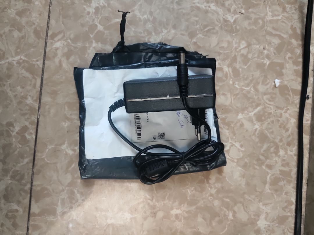 Chưa dùng thử. Nhìn ngoài thì ok, đóng gói thì đúng nghĩa là dùng cái gói ni lông đóng lại thôi, chứ không phải đóng hộp nên không có hộp. Giá hơn 60k nên tạm hài lòng, cho 4 sao.