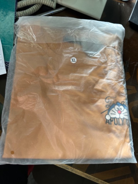 Đơn mua quần jeans shop giao áo thun. Liên hệ shop thì ko thấy chưa thấy hồi âm. Thật sự thất vọng về cách làm của shop. Mong shop sớm liên hệ để xử lí giúp. Tạo niềm tin cho khách hàng.