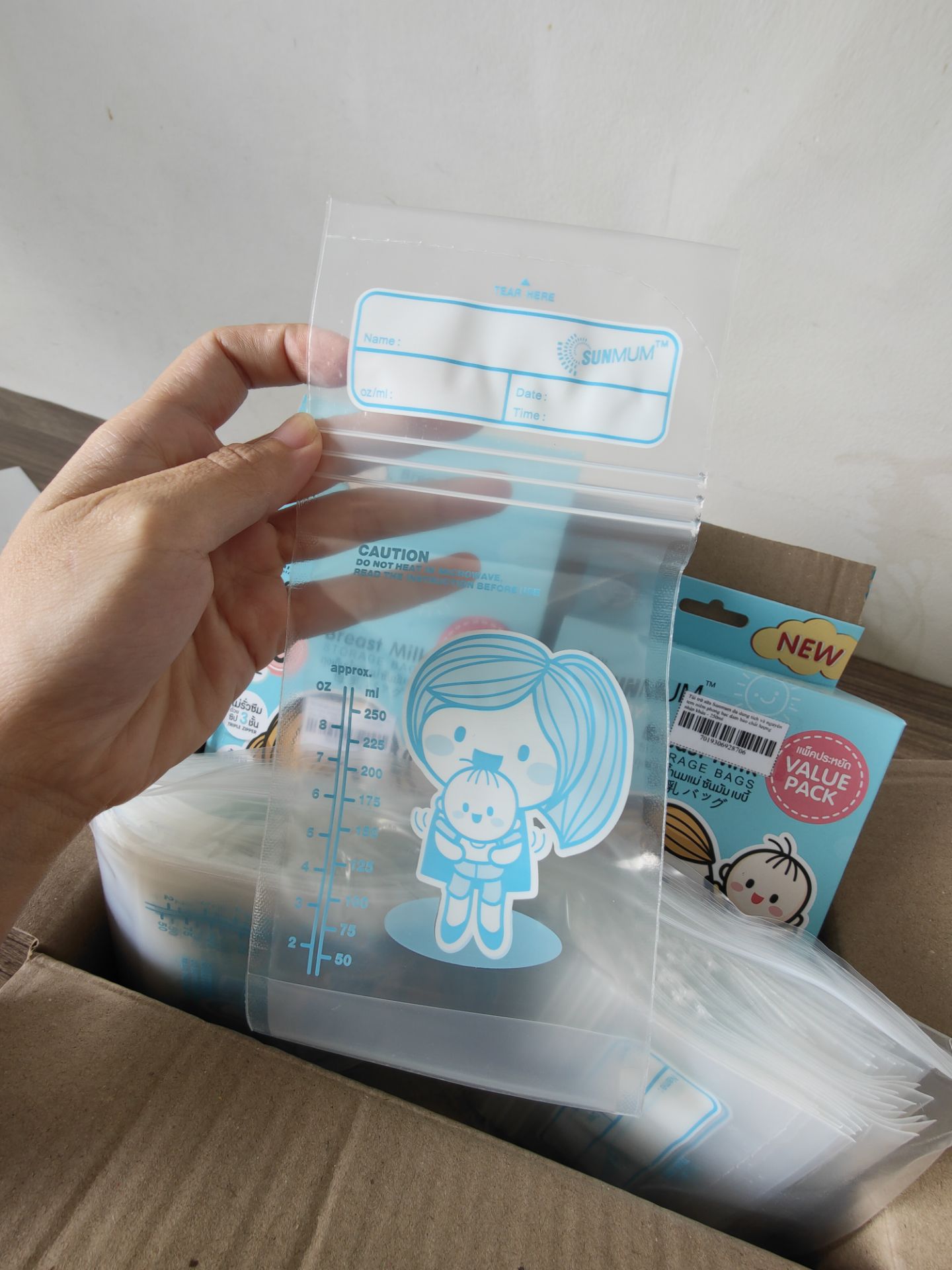 Gói hàng rất oke, túi giá phải chăng. dung tích 250ML số lượng tớ 50 túi tha hồ đựng đồ. 💓 giao cực nhanh tối khuya đặt. sáng có. mùa dịch giao hàng rẻ nhanh.👍 tuyệt vời. cảm ơn shop và tiki nhiều. Gói hàng rất oke, túi giá phải chăng. dung tích 250ML số lượng tớ 50 túi tha hồ đựng đồ. 💓 giao cực nhanh tối khuya đặt. sáng có. mùa dịch giao hàng rẻ nhanh.👍 tuyệt vời. cảm ơn shop và tiki nhiều.