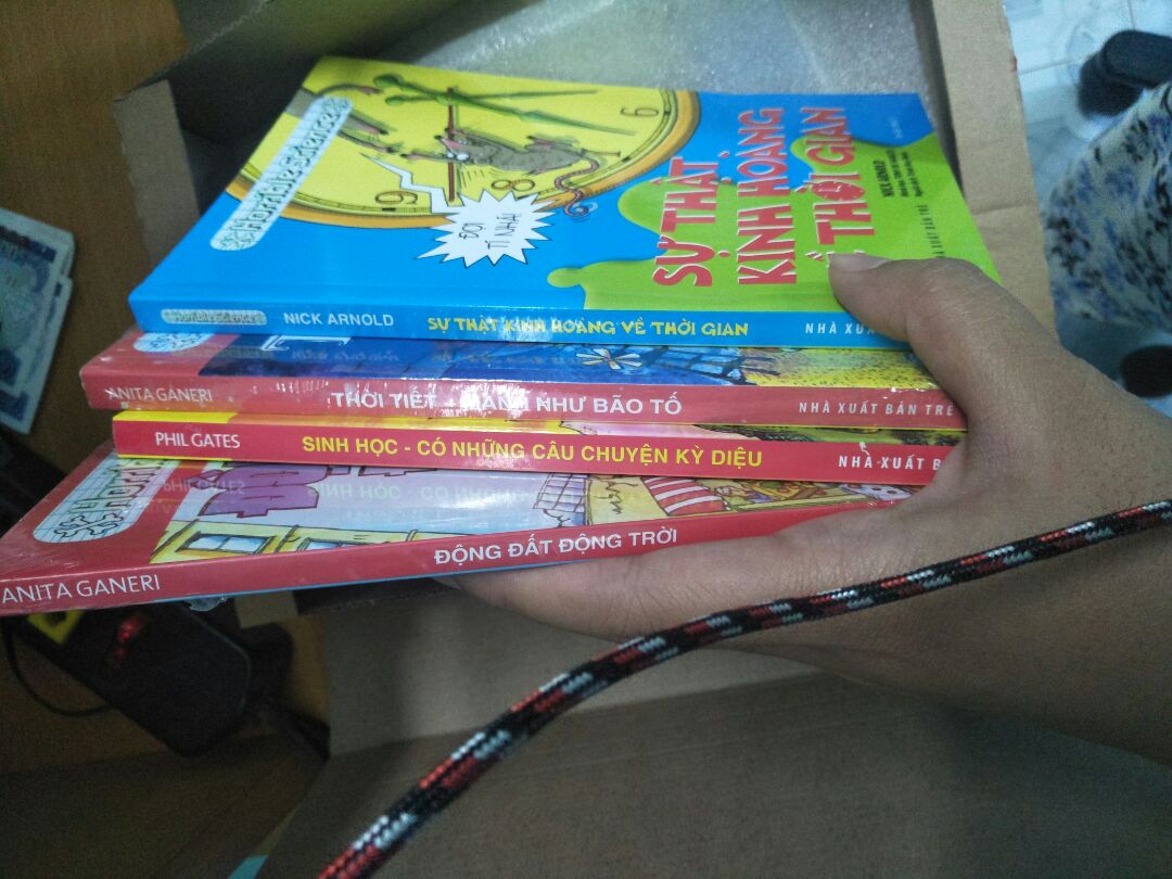 Cực kỳ hài lòng về mấy cuốn này. Giá rẻ mà vẫn được bọc kỹ càng. Mình mua nhiều như này nên có thể thấy là nó đọc hay, rất giải trí luôn.