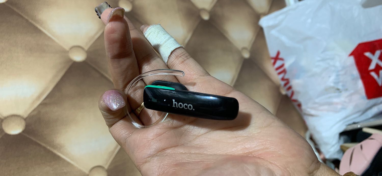 Vừa khui ra kết nối với iphone ko dc vậy ạ help me!