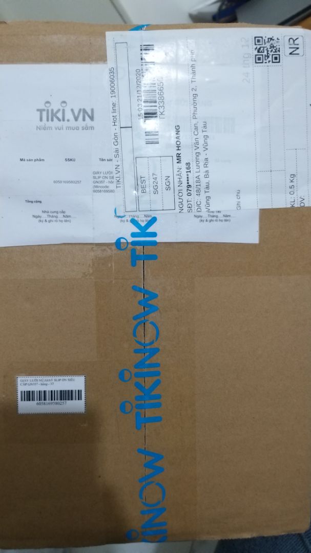 Hi shop. Mình vừa nhận được đơn hàng đôi giày này (mã GN357) hôm qua (22/12) nhưng size 37 người nhà mang vào khá rộng. Cho hỏi mình có thể gửi lại shop đôi giày để shop đổi lại đôi khác size 36 giúp mình được không?